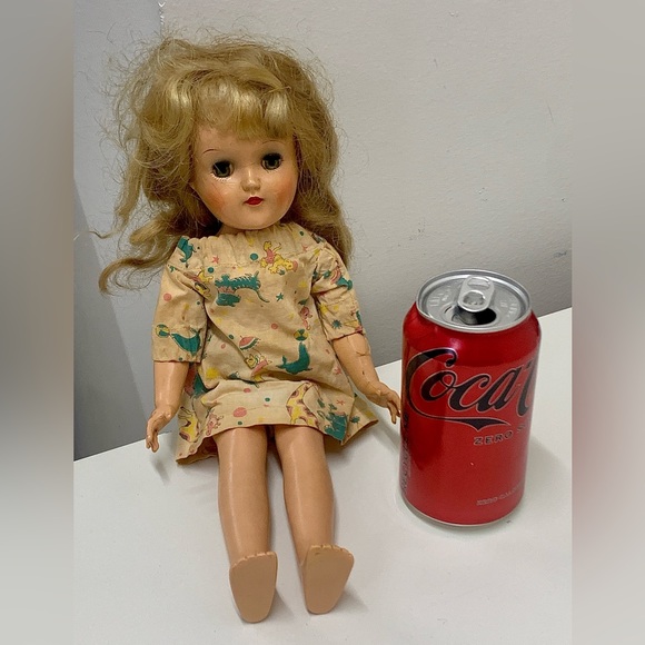 Early 1950s Antique Jointed Little Girl Walker Doll - Picture 11 of 14